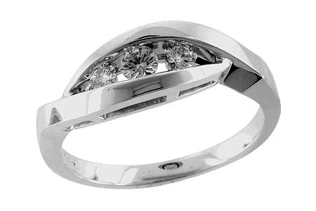 14KT Gold Ladies Diamond Ring