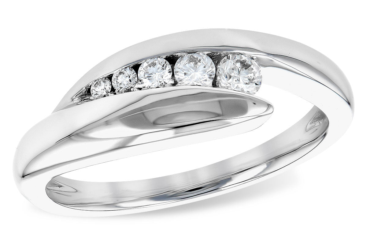 14KT Gold Ladies Diamond Ring