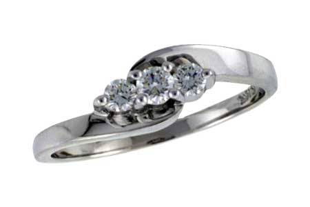 14KT Gold Ladies Diamond Ring